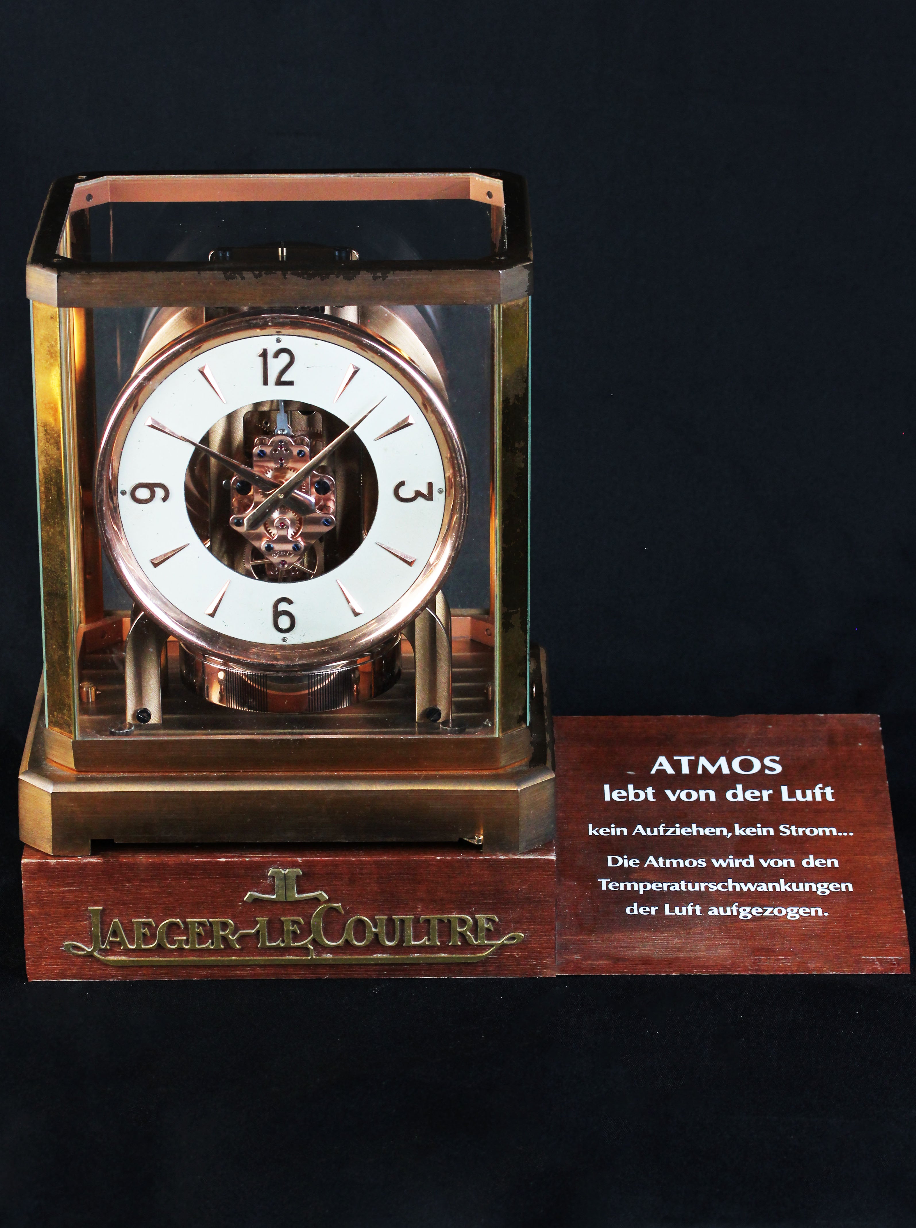 Jaeger LeCoultre ATMOS II from 1948 in an extremely rare rose gold-plated case & an Atmos display