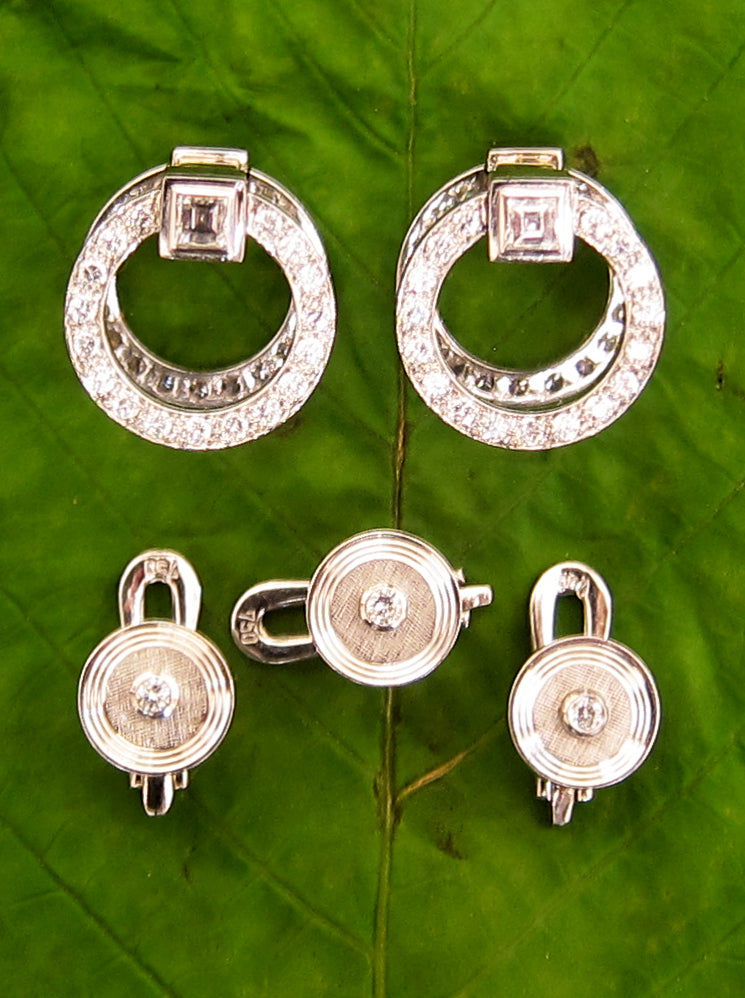 Set of studs  & cufflinks in white gold with diamonds