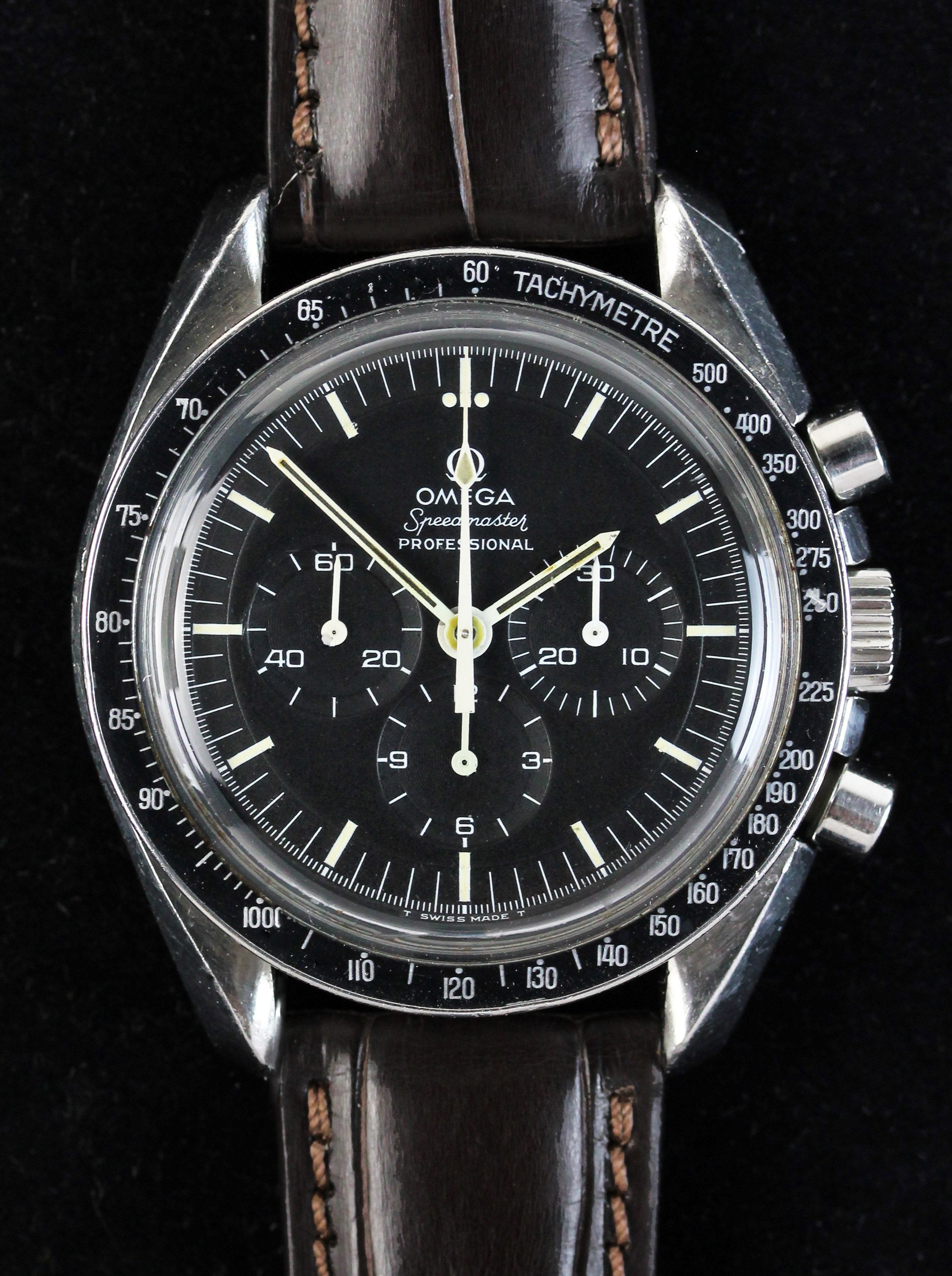 Rare OMEGA Speedmaster, ref. 145.022-69, with "straight writing" on the back