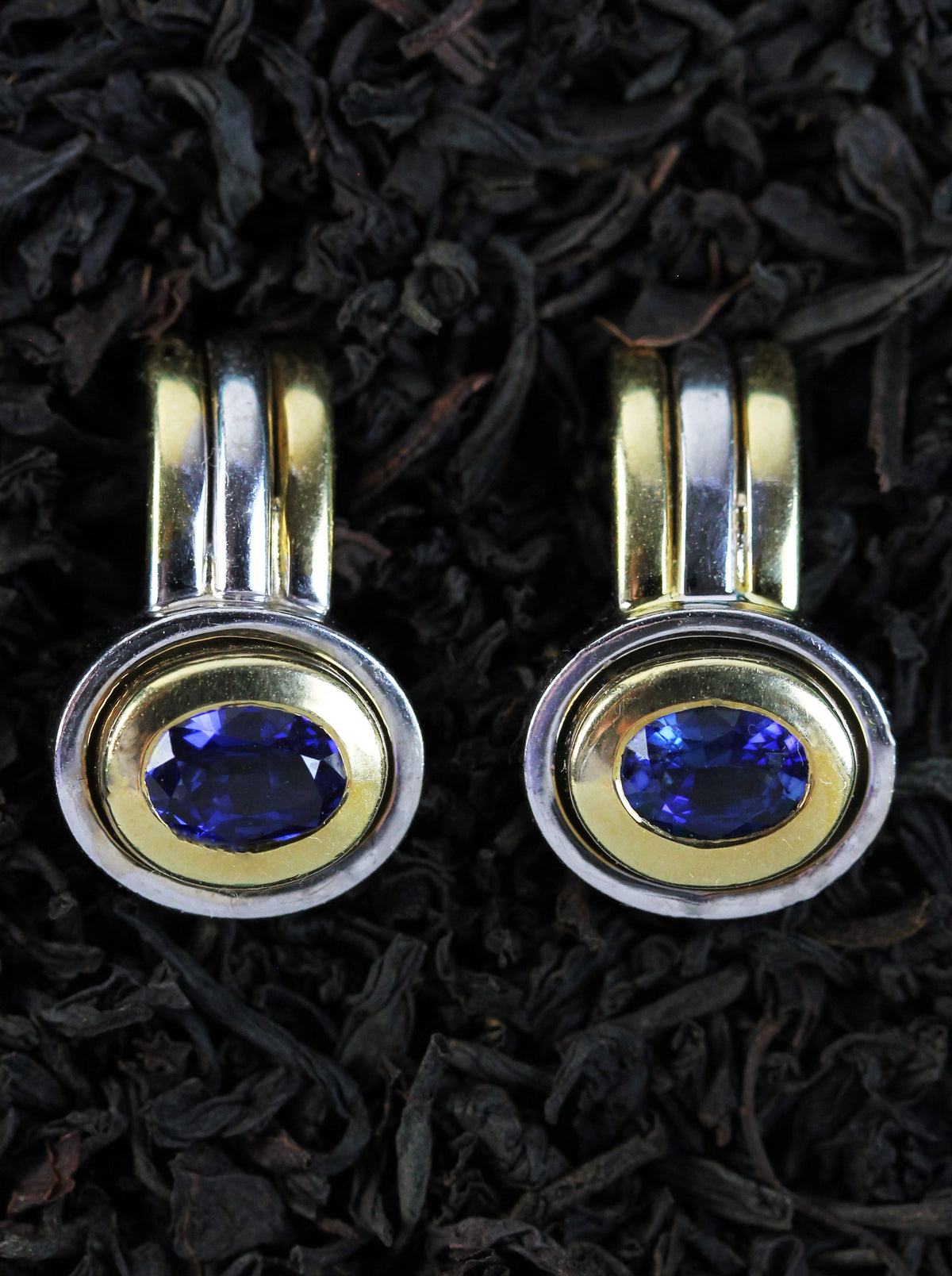 High quality gold ear studs with sapphires